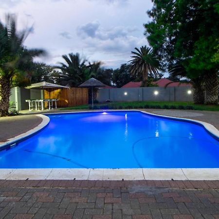 10 Tula Bed & Breakfast Welkom Bagian luar foto