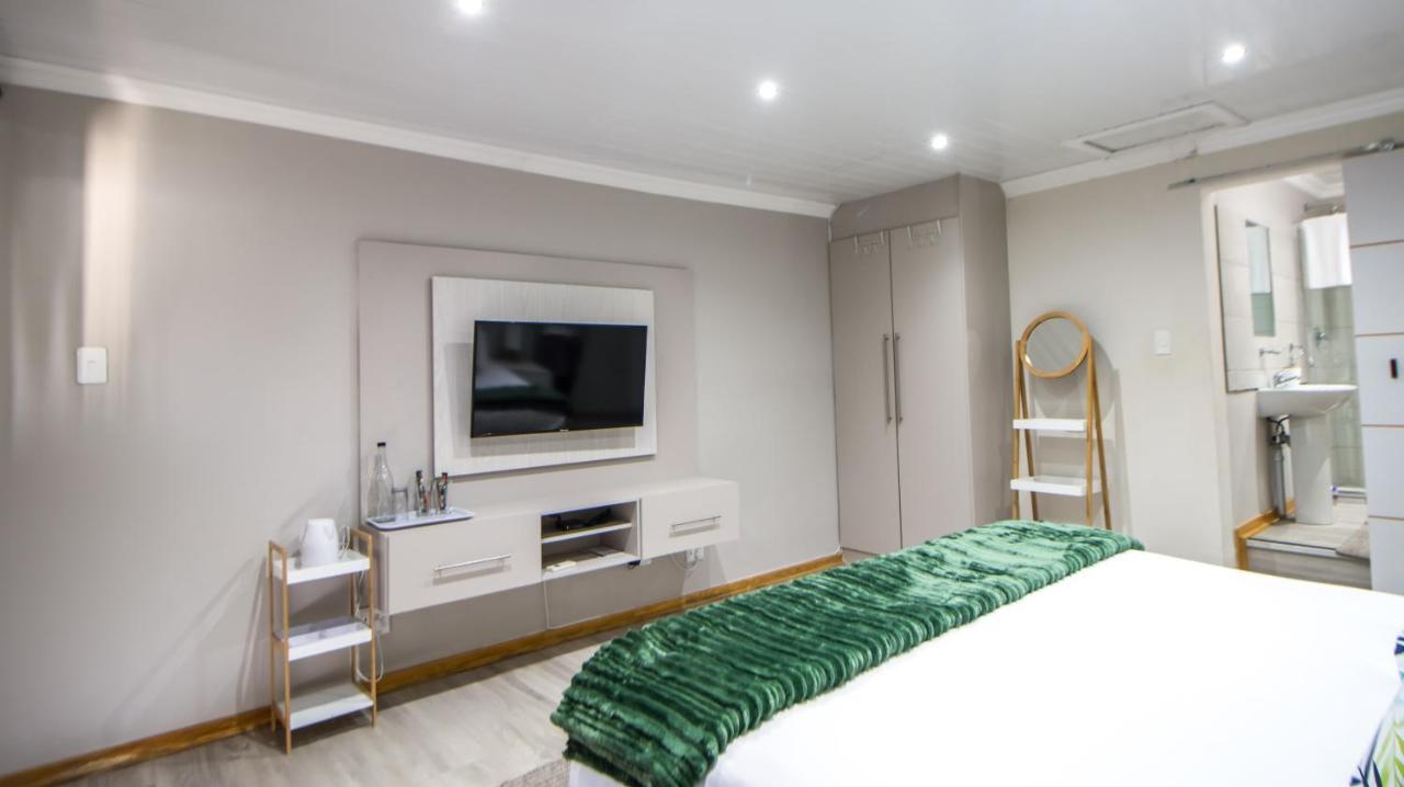 10 Tula Bed & Breakfast Welkom Bagian luar foto